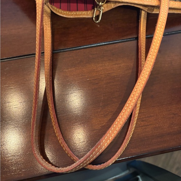 Louis Vuitton Monogram Neverfull PM Tote w/ Pouch • Dust Bag • Box • - Picture 5 of 6